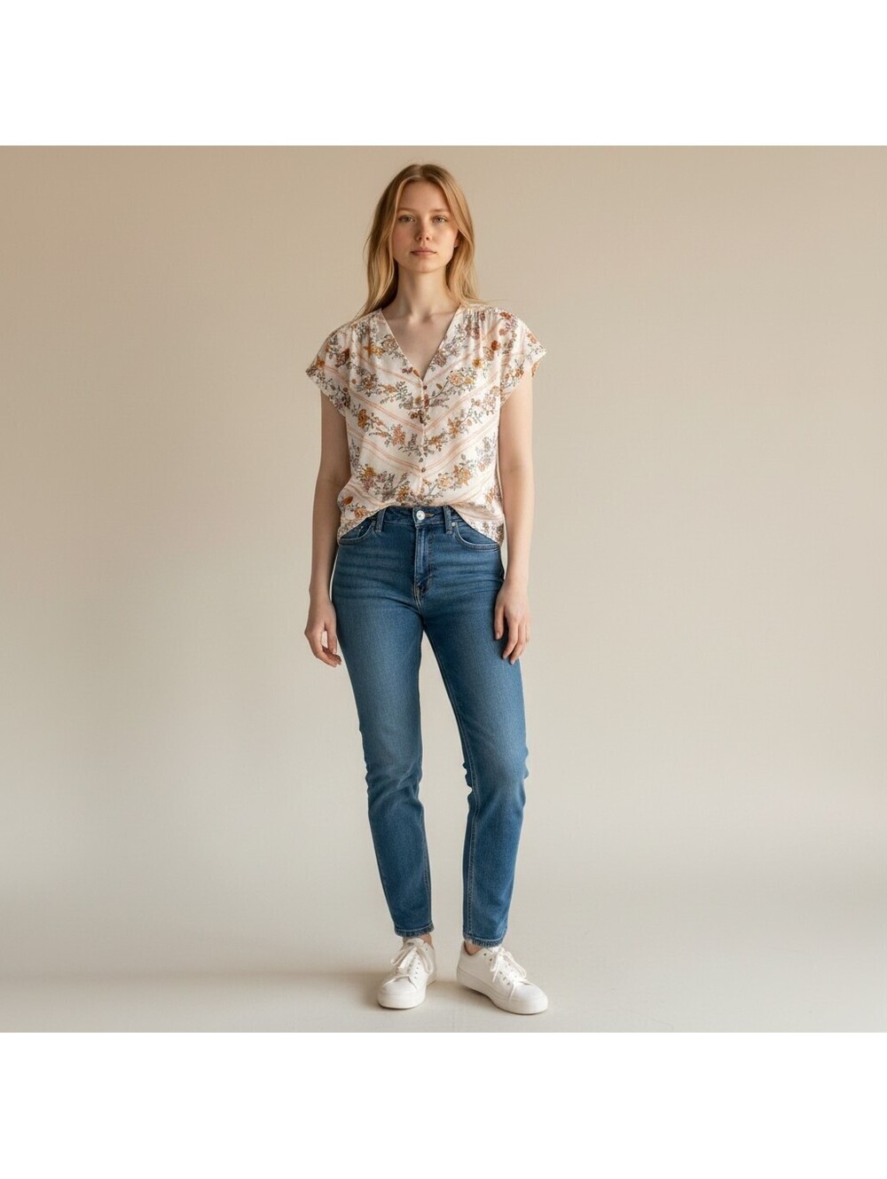 Maurices Shirt Women M Medium White Floral Button Up V-Neck Short Sleeve Casual